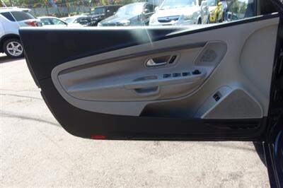 2008 Volkswagen Eos 2.0T   - Photo 10 - Newark, NJ 07104