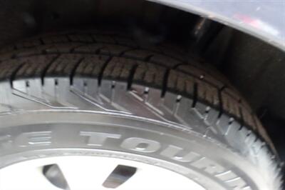 2012 Toyota Prius Plug-in Hybrid - Photo 24 - Newark, NJ 07104