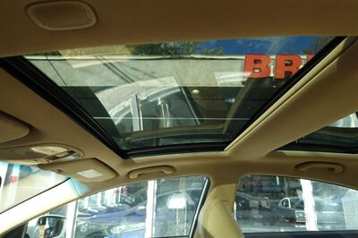 2012 Hyundai SONATA SE - Photo 20 - Newark, NJ 07104