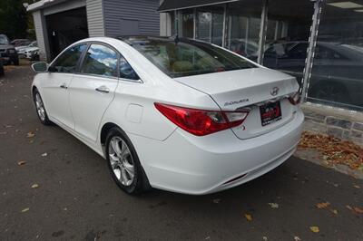 2012 Hyundai SONATA SE - Photo 6 - Newark, NJ 07104