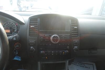 2011 Nissan Pathfinder SV   - Photo 13 - Newark, NJ 07104