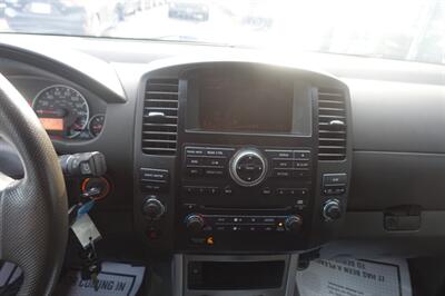 2011 Nissan Pathfinder SV   - Photo 22 - Newark, NJ 07104