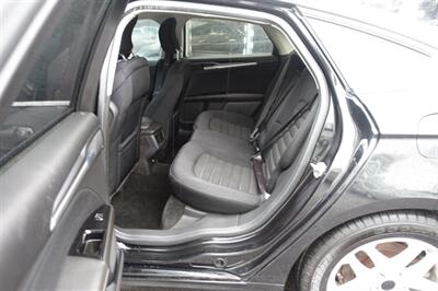 2014 Ford Fusion SE - Photo 11 - Newark, NJ 07104