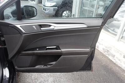 2014 Ford Fusion SE - Photo 15 - Newark, NJ 07104