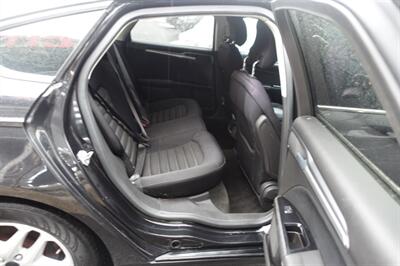 2014 Ford Fusion SE - Photo 16 - Newark, NJ 07104