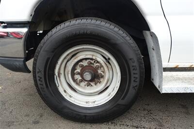 2013 Ford E-350 SD   - Photo 19 - Newark, NJ 07104