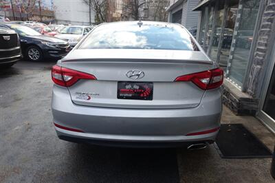 2016 Hyundai SONATA   - Photo 7 - Newark, NJ 07104