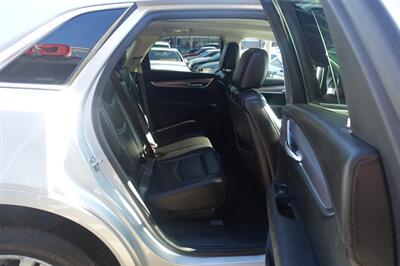 2018 Cadillac XT5 Premium Luxury   - Photo 16 - Newark, NJ 07104