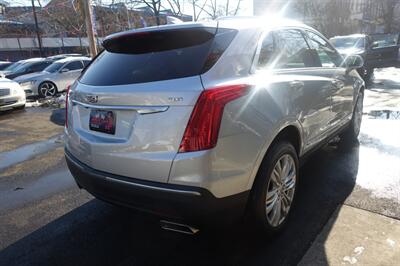 2018 Cadillac XT5 Premium Luxury   - Photo 8 - Newark, NJ 07104