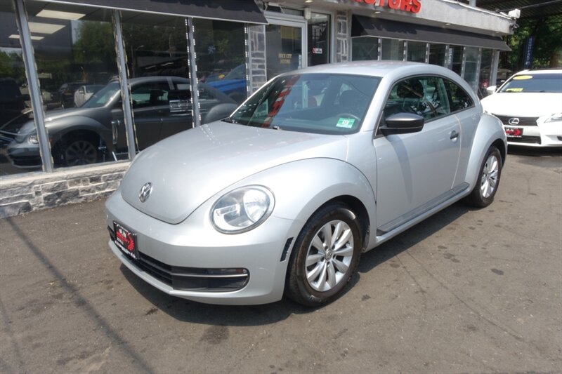 2014 Volkswagen Beetle-Classic 1.8T Entry PZEV  
