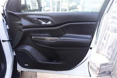 2018 GMC Acadia SLT-1   - Photo 16 - Newark, NJ 07104