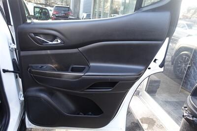 2018 GMC Acadia SLT-1   - Photo 18 - Newark, NJ 07104