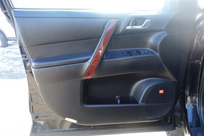 2013 Toyota Highlander Hybrid Limited - Photo 10 - Newark, NJ 07104