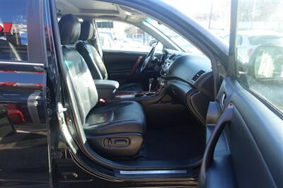 2013 Toyota Highlander Hybrid Limited - Photo 15 - Newark, NJ 07104