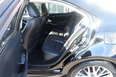 2016 Lexus IS - Photo 11 - Newark, NJ 07104
