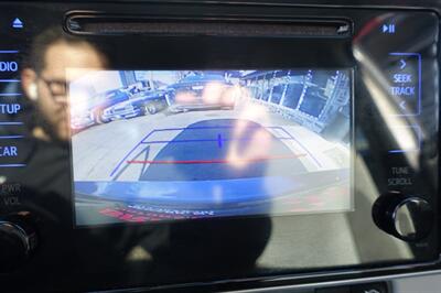 2017 Toyota Corolla LE   - Photo 20 - Newark, NJ 07104