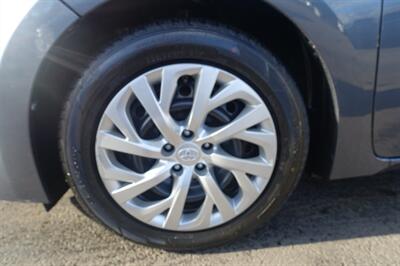 2017 Toyota Corolla LE   - Photo 22 - Newark, NJ 07104