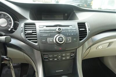 2011 Acura TSX w/Tech - Photo 18 - Newark, NJ 07104