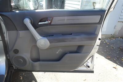 2007 Honda CR-V LX - Photo 15 - Newark, NJ 07104