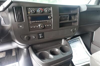 2014 Chevrolet Express LT 3500   - Photo 25 - Newark, NJ 07104