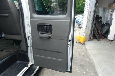 2014 Chevrolet Express LT 3500   - Photo 15 - Newark, NJ 07104