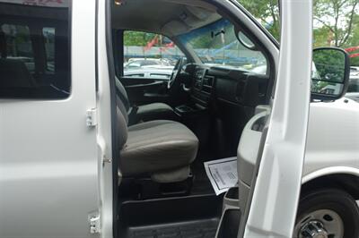 2014 Chevrolet Express LT 3500   - Photo 11 - Newark, NJ 07104