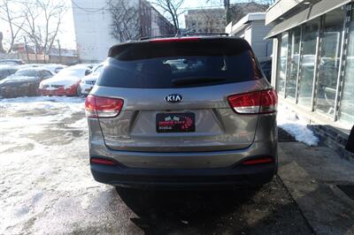 2017 Kia Sorento LX   - Photo 7 - Newark, NJ 07104