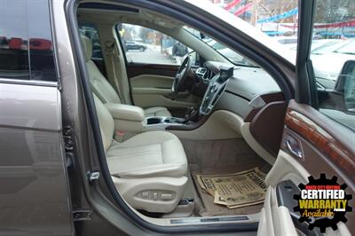2012 Cadillac SRX Premium   - Photo 14 - Newark, NJ 07104