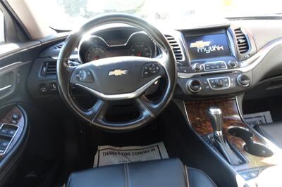 2015 Chevrolet Impala LT   - Photo 13 - Newark, NJ 07104