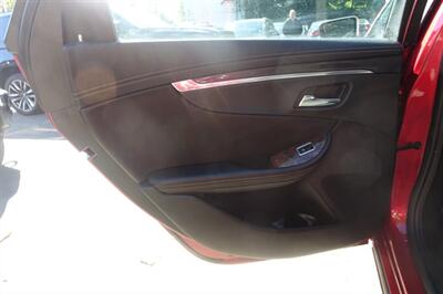 2015 Chevrolet Impala LT   - Photo 12 - Newark, NJ 07104