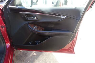 2015 Chevrolet Impala LT   - Photo 15 - Newark, NJ 07104