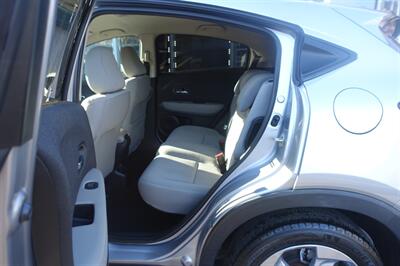 2020 Honda HR-V LX   - Photo 11 - Newark, NJ 07104