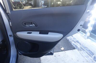 2020 Honda HR-V LX   - Photo 17 - Newark, NJ 07104