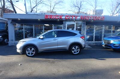 2020 Honda HR-V LX   - Photo 4 - Newark, NJ 07104