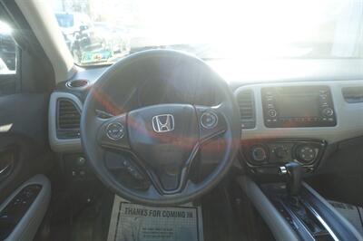 2020 Honda HR-V LX   - Photo 13 - Newark, NJ 07104