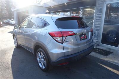 2020 Honda HR-V LX   - Photo 6 - Newark, NJ 07104