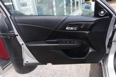 2014 Honda Accord EX-L V6   - Photo 10 - Newark, NJ 07104