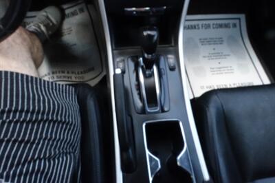 2014 Honda Accord EX-L V6   - Photo 19 - Newark, NJ 07104