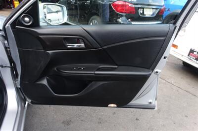 2014 Honda Accord EX-L V6   - Photo 15 - Newark, NJ 07104