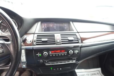 2012 BMW X5 xDrive35i - Photo 11 - Newark, NJ 07104