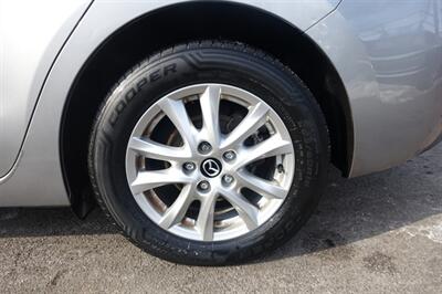 2016 Mazda Mazda3 i Touring - Photo 23 - Newark, NJ 07104