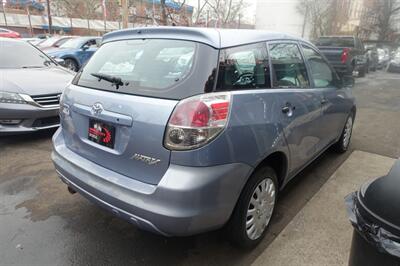 2005 Toyota Matrix   - Photo 5 - Newark, NJ 07104