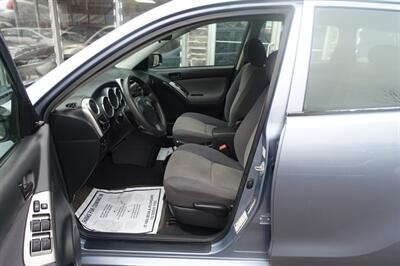 2005 Toyota Matrix   - Photo 9 - Newark, NJ 07104