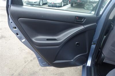 2005 Toyota Matrix   - Photo 12 - Newark, NJ 07104