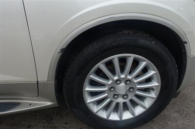 2012 Buick Enclave Leather - Photo 20 - Newark, NJ 07104