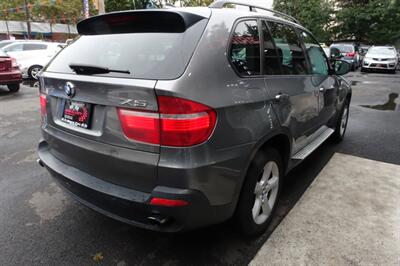 2010 BMW X5 xDrive30i - Photo 7 - Newark, NJ 07104