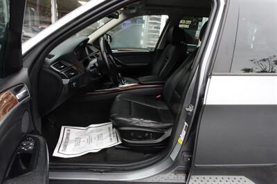 2010 BMW X5 xDrive30i - Photo 9 - Newark, NJ 07104