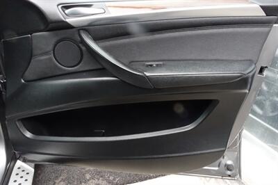 2010 BMW X5 xDrive30i - Photo 15 - Newark, NJ 07104