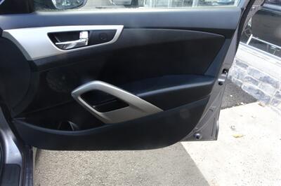 2016 Hyundai VELOSTER   - Photo 14 - Newark, NJ 07104