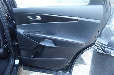 2016 Kia Sorento LX V6   - Photo 17 - Newark, NJ 07104